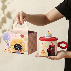 Cốc mèo Happy brithday, nắp có hình bánh sinh nhật 380ml