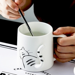 Cốc trắng hình mèo có nắp kèm thìa