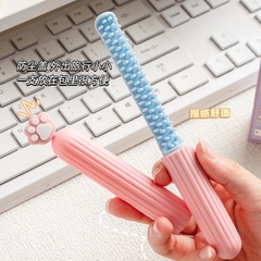 Lược nhỏ gọn bỏ túi gắn hình chân mèo