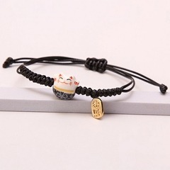 Vòng tay bện chỉ hình mèo may mắn bằng gốm