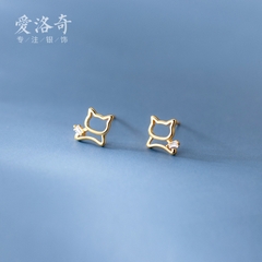 Khuyên tai hình mèo đơn giản đính đá