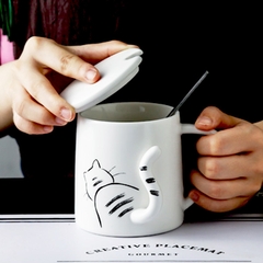 Cốc trắng hình mèo có nắp kèm thìa