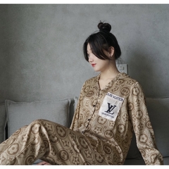 SP_40 Đồ bộ pijama BOLOBALA tay dài quần dài mặc nhà chất lụa xước hoạ tiết L.V sang chảnh