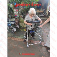 KHUNG TẬP ĐI CÓ GHẾ NGỒI CHO NGƯỜI BỊ TAI BIẾN