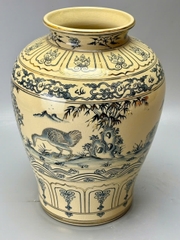 Bình thiên nga cao 33cm gốm Chu Đậu kẻ vàng 24k