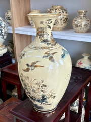 Bảo bình chim đào vẽ vàng 24k gốm Chu Đậu