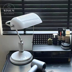 Đèn bàn Banker chụp đèn thủy tinh trắng bóng đèn 3 chế độ sáng WINSUM - DBB03
