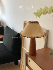 Đèn để bàn thân gỗ nguyên khối, chao vải da phong cách vintage, đèn hình nấm - DBB08