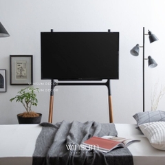 Giá đỡ tivi chân gỗ cao cấp phong cách Hàn Quốc, thiết kế kiểu khung vẽ nghệ thuật - K02