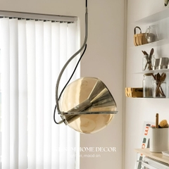 Đèn thả thủy tinh màu trà trang trí nhà hàng, đèn cạnh giường ngủ điều chỉnh được vị trí - DPB06