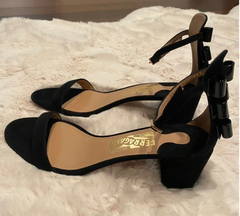 Sandal Salvatore Ferragamo màu đen size 6 1/2 C (95%)