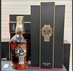 Rượu Chivas Brother 25 Years 700ml