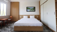 Căn Hộ Có Bồn Tắm Và Ban Công Nhìn Ra Thành Phố