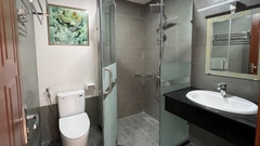 Căn Hộ Deluxe Giường Đôi Có Ban Công Rộng Và View Thành Phố