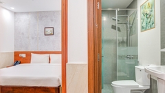 Căn Hộ Deluxe Giường Đôi Có Ban Công Rộng Và View Thành Phố