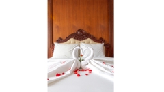 Phòng Deluxe Giường Đôi Có Ban Công Và Tầm Nhìn Ra Thành Phố