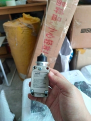 Công tắc hành trình 8LS125-J, 0.9A/30VDC Azbil