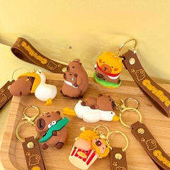 [ Set 12 Cái ] Móc Khóa Nhựa Dẽo Capybara - 922549