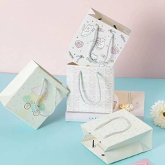 [ Set 24 Cái ] Túi Quà [ 19.5*9.5*24.5cm / Nhiều Mẫu ] - 22145