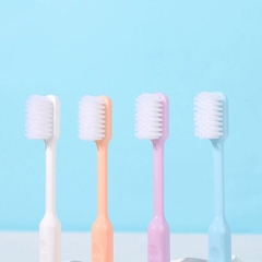 [ Set 4 Hộp ] 2 Bàn Chải + Cốc Súc Miệng - 16430
