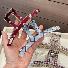 [ Set 12 Cái ] Kẹp Tóc [ Acrylic / 11cm ] - 19810