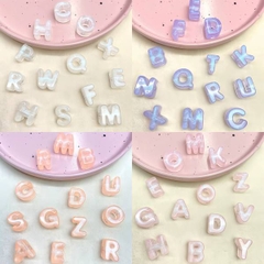 [ Set 500 Cái ] Charm Xỏ Vòng Dạ Quang Hiệu Ứng Mới [ Mix Chữ / Chỉ Chọn Được Màu / Lỗ To ] - 20754