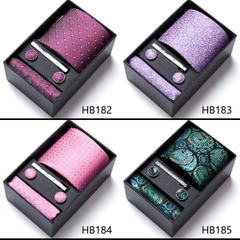 [ Set 2 Bộ Quà Tặng 5 Món ] Cà Vạt 146*75*35mm / Khăn 250*250mm - 18580