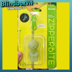 SMISKI Hugging Knees - Móc khóa zipper