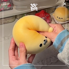 Hachimi Squishy Seal Mochi Plus Yellow