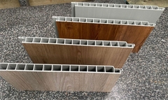 🌟 Tấm Nhựa Lót Sàn Chịu Lực PVC: Có Thật Sự Bền, Đáng Tiền và Phù Hợp Với Nhà Việt?