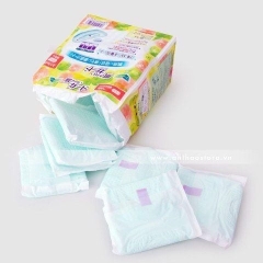 Set 2 băng vệ sinh Laurier ban ngày không cánh 28 miếng 1 gói