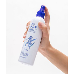 Nước hoa hồng Hatomugi dưỡng ẩm cho da 250ml dạng xịt