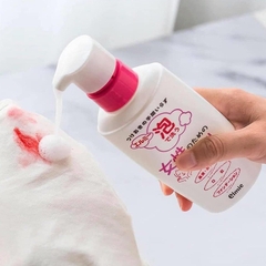 Nước giặt đồ lót cho phụ nữ Elmie Nhật Bản 200ml