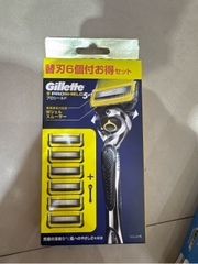Dao cạo râu Gillette Pro Shield 5+1 (đen vàng)