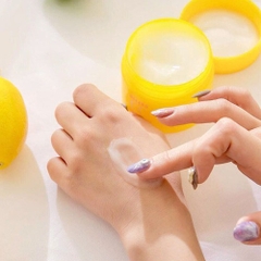 Gel dưỡng ẩm Rohto CC Melano dưỡng trắng, giảm đốm nâu Nhật Bản 100g