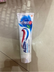 Kem đánh răng Aquafresh+20gr Nhật Bản (2 mùi vị) Bạc hà dịu nhẹ
