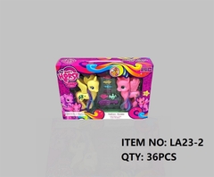 LA23-2  HỘP NGỰA PONY TÓC DÀI CÁNH 2C + LƯỢC, KẸP