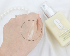 Kem Dưỡng Clinique Dramatically Different Moisturizing Gel Cho Da Dầu, Hỗn Hợp Dầu