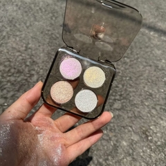 Bảng phấn bắt sáng và highlight 4 ô ZFC