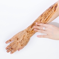 Tẩy Da Chết Dành Cho Body Bilena Body Scrub Coffee Cloves Cinnamon
