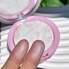 Phấn Phủ Nén Dreamer Umi LOLLIPOP FINISH Illuminating Powder Làm Sáng Trung Tâm Mặt, Tự Nhiên
