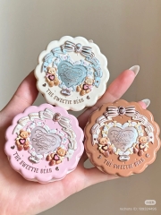 Phấn Má Hồng Flower Knows The Sweetie Bear Collection Silk Satin Blush 5G