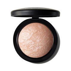 Phấn Highlight MAC Mineralize Skinfinish Natural