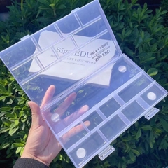 Hộp Nhựa Chia Ngăn Đựng Kẹp Vịt Lược Sign Edu