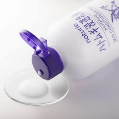 Nước Hoa Hồng Cấp Ẩm Hỗ Trợ Dưỡng Trắng Chiết Xuất Ý Dĩ Naturie Hatomugi Skin Conditioner