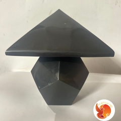 Kim Tự Tháp - Cầu Đá Reki 12 Cạnh Đá Bồ Kết