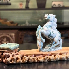 Tượng Mã Đạp Phi Yến Ngọc Phỉ Thúy