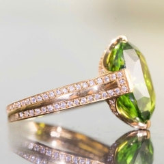 Nhẫn Diopsite Thuỷ Tinh Núi Lửa Bọc Vàng