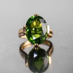 Nhẫn Diopsite Thuỷ Tinh Núi Lửa Bọc Vàng