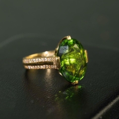 Nhẫn Diopsite Thuỷ Tinh Núi Lửa Bọc Vàng